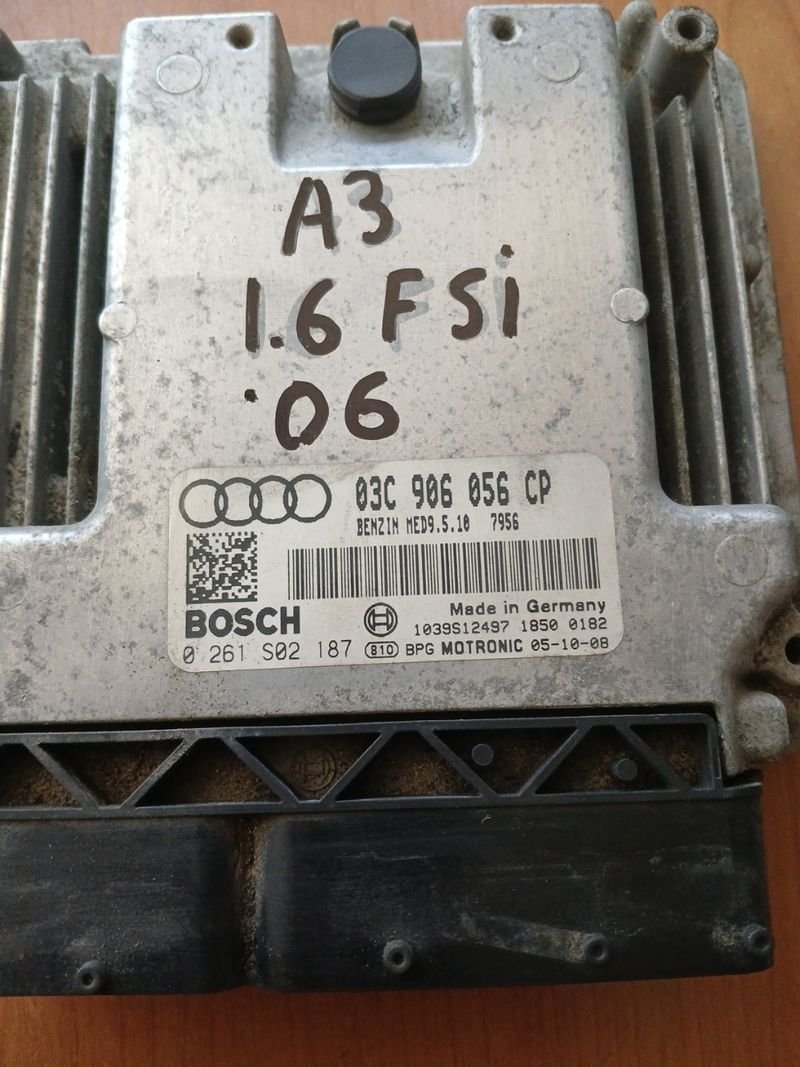 Centralita Audi A3 o GOLF V 1.6 FSI 06 | Ref. 03C906056CP - Imagen 2