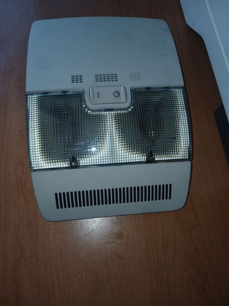 Luz interior Audi A3 2006 - Imagen 2