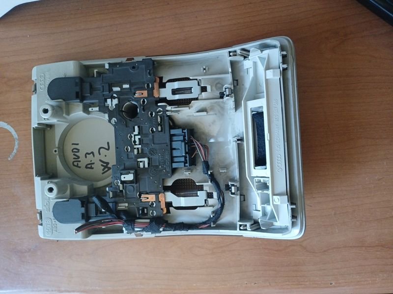 Luz interior Audi A3 2006 - Imagen 4
