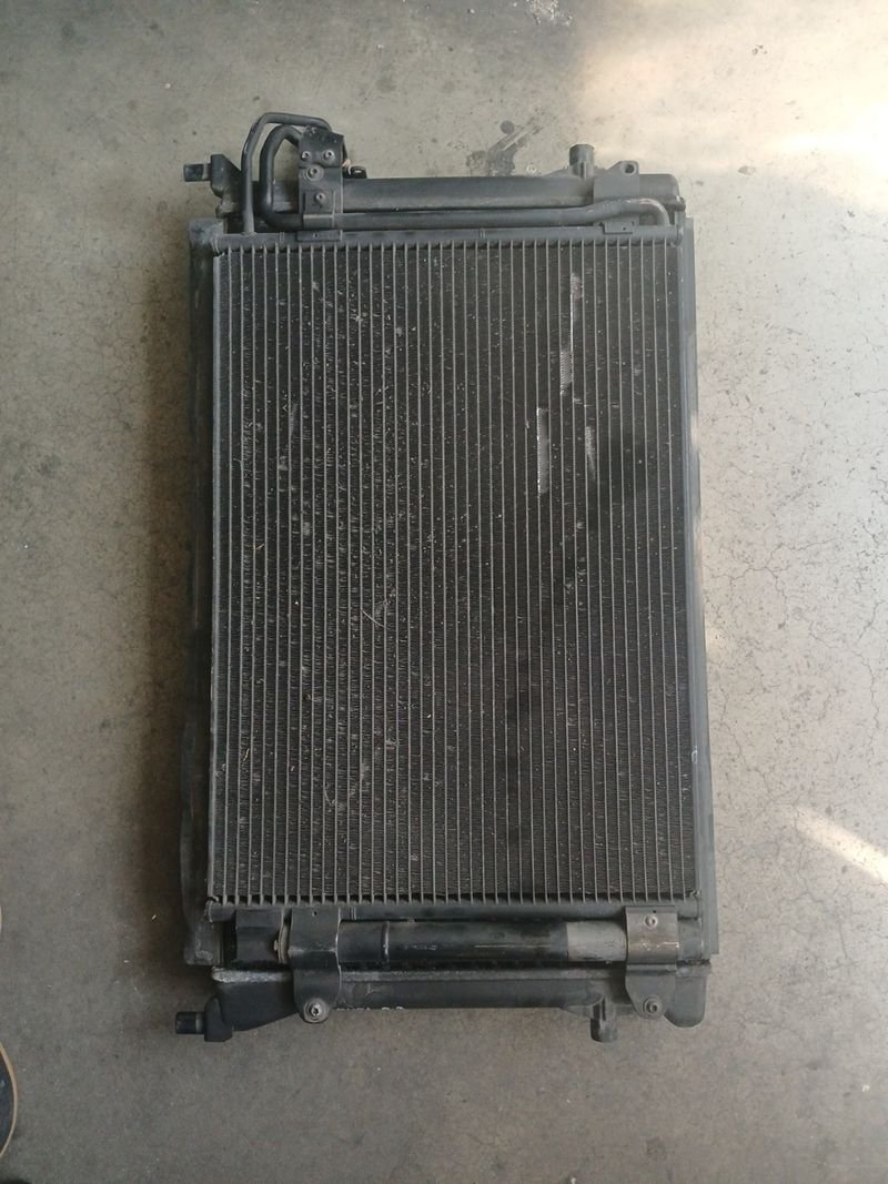 Radiador Audi A3 1.6 FSI 06 - Imagen 4