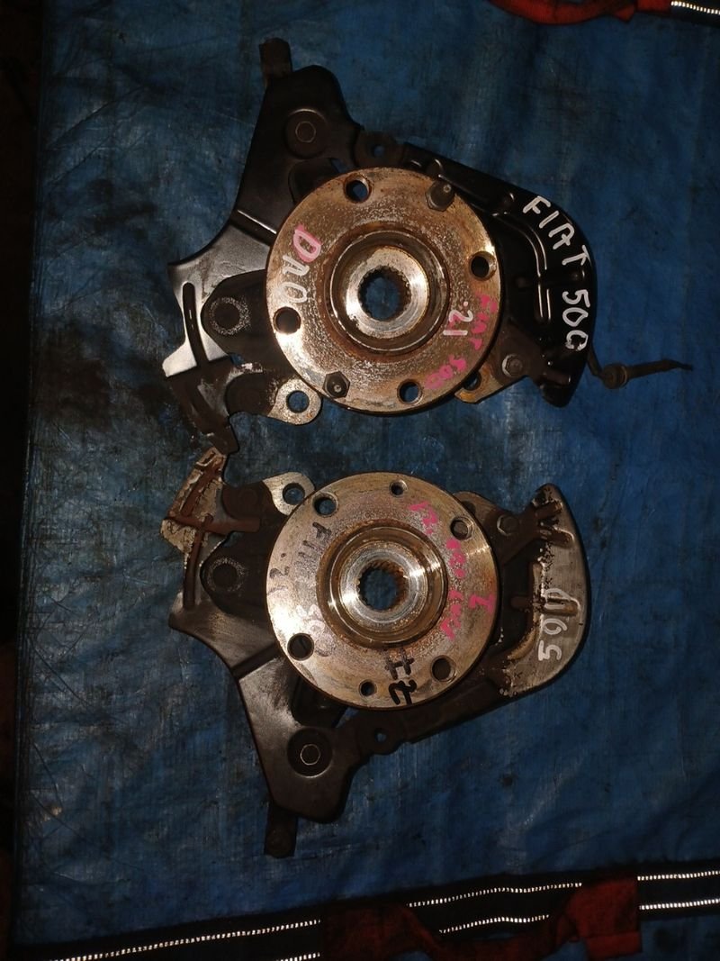 Manguetas Delanteras Fiat 500 (2021)