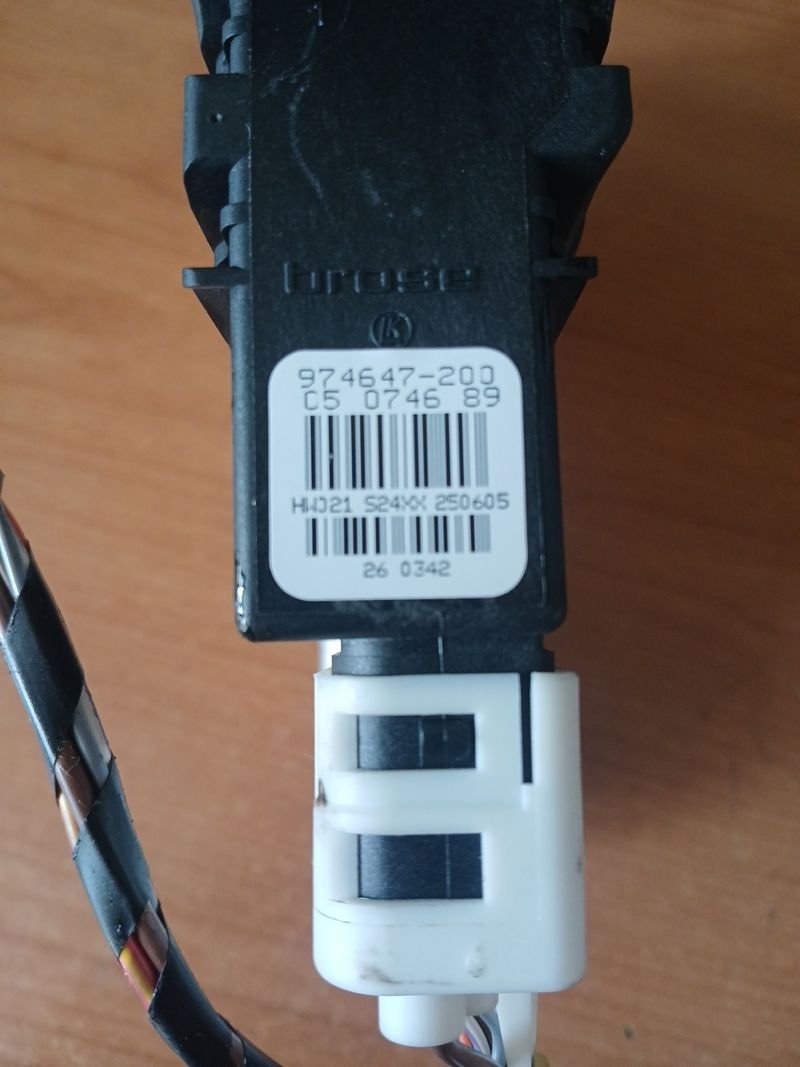 Motor y Centralita Elevalunas Seat Leon MK2 | Ref. 1K095904G - Imagen 4