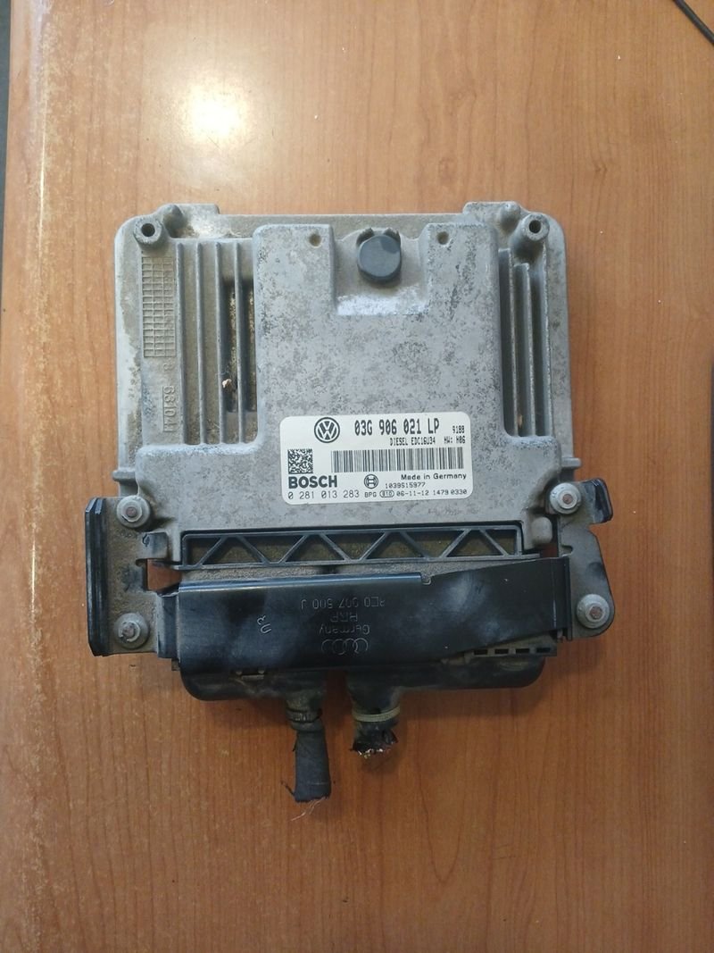 Centralita Motor VW 03G 906 021 LP | Ref. 1839515977