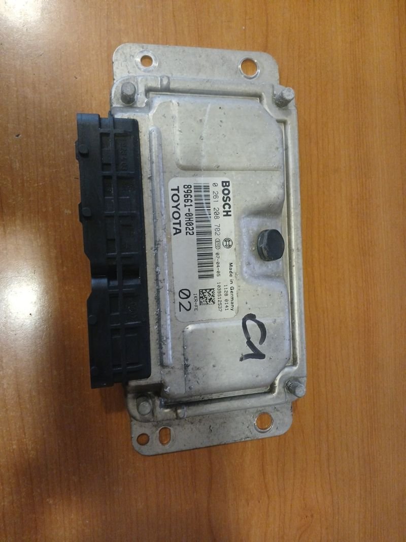 Centralita ECU Toyota Aygo / Citroen C1 89661-0H02 | Ref. 9512537