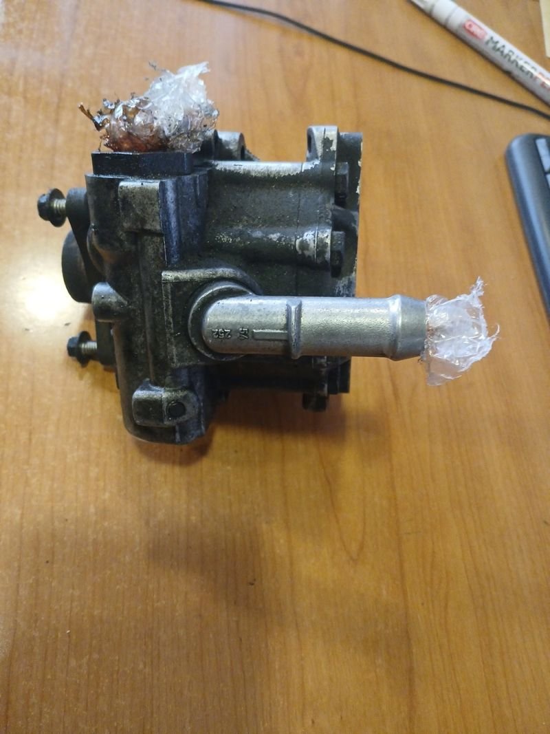 Bomba Dirección Renault Master 2.5 DCI 07 - Imagen 2