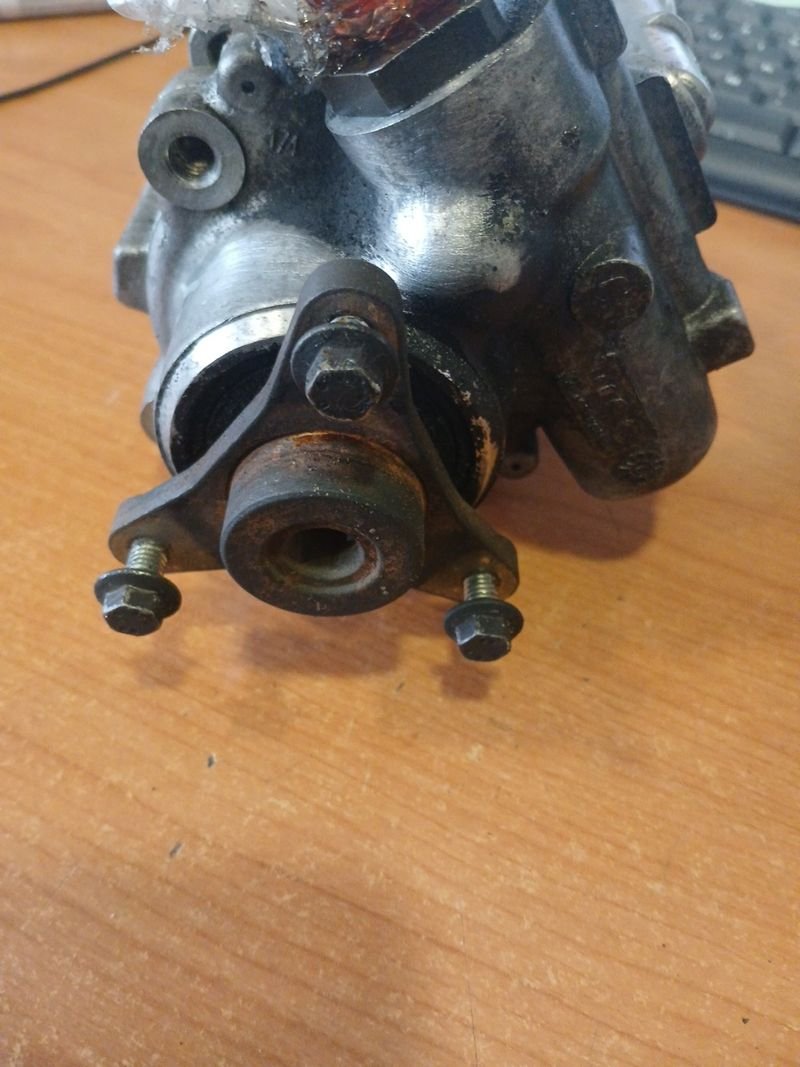 Bomba Dirección Renault Master 2.5 DCI 07 - Imagen 5