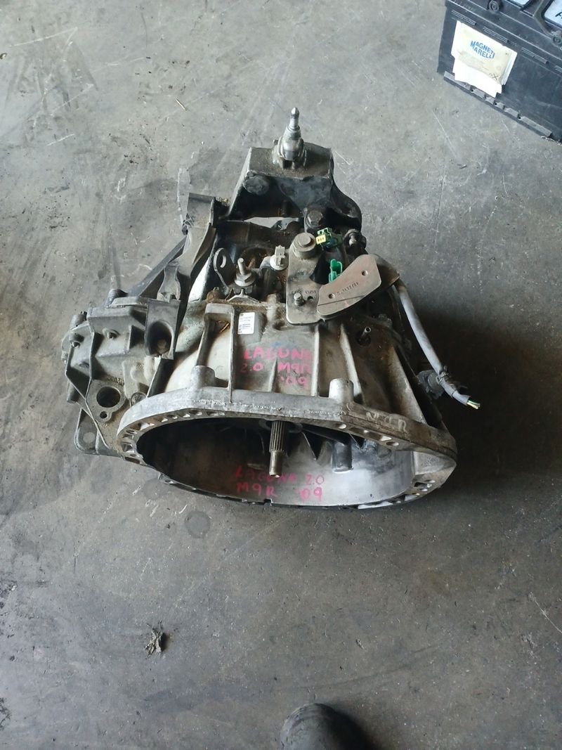 Caja de cambios Renault Laguna 2.0 2009 | Ref. 8201000372