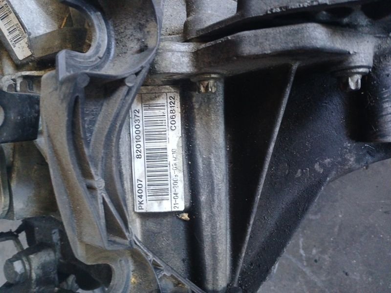 Caja de cambios Renault Laguna 2.0 2009 | Ref. 8201000372 - Imagen 4