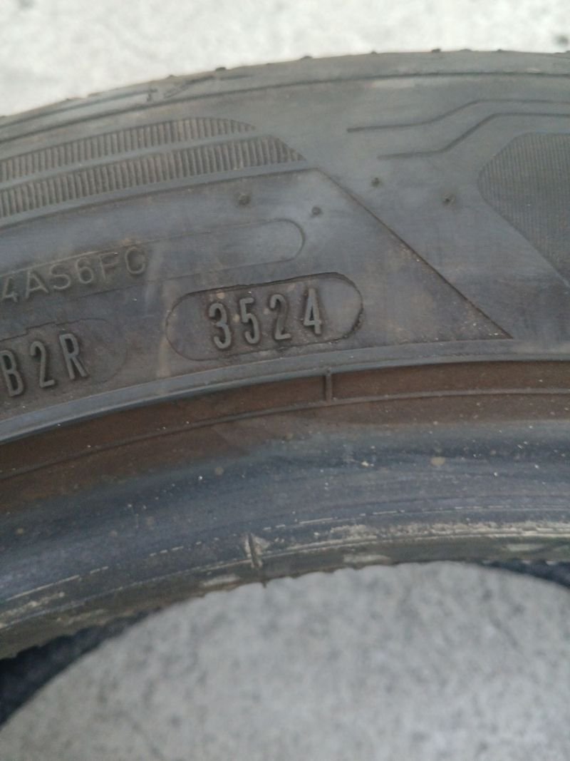 Neumático Goodyear 245/45/18 96W - Imagen 5
