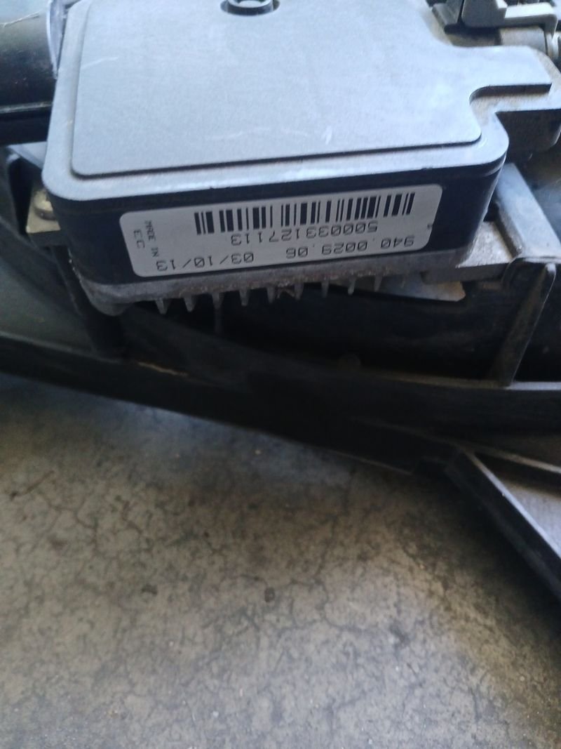 Electroventilador Ford C-Max 1.6 D 2012 | Ref. 8V618C607EB - Imagen 4
