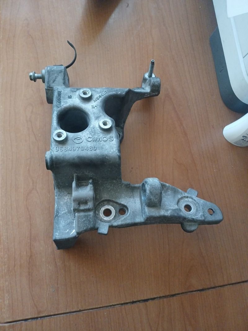 Soporte Alternador 1.4 HDI 2010 | Ref. 9612950980 - Imagen 4