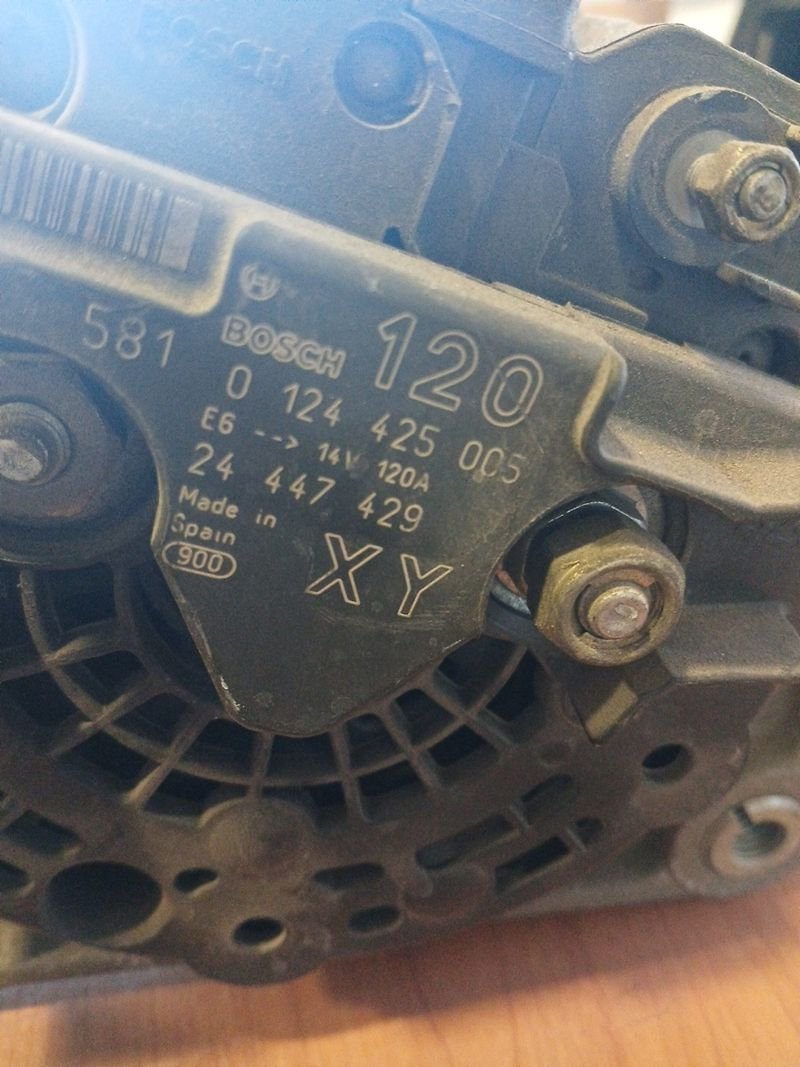 Alternador Opel Astra G 1.6 2004 | Ref. 0124425005 - Imagen 4