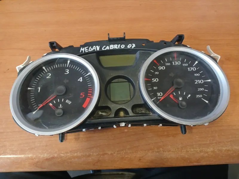 Cuadro Instrumentos Renault Megane Cabrio 07 | Ref. 8200408798