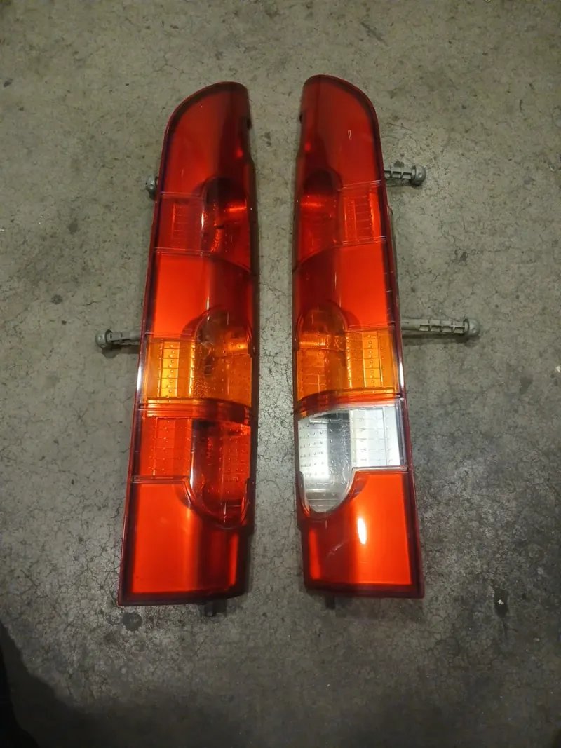 Pilotos Traseros Renault Kangoo 2007