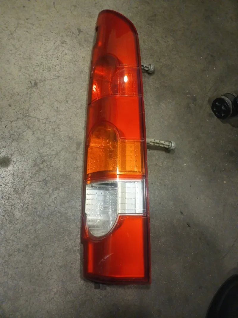 Pilotos Traseros Renault Kangoo 2007 - Imagen 3