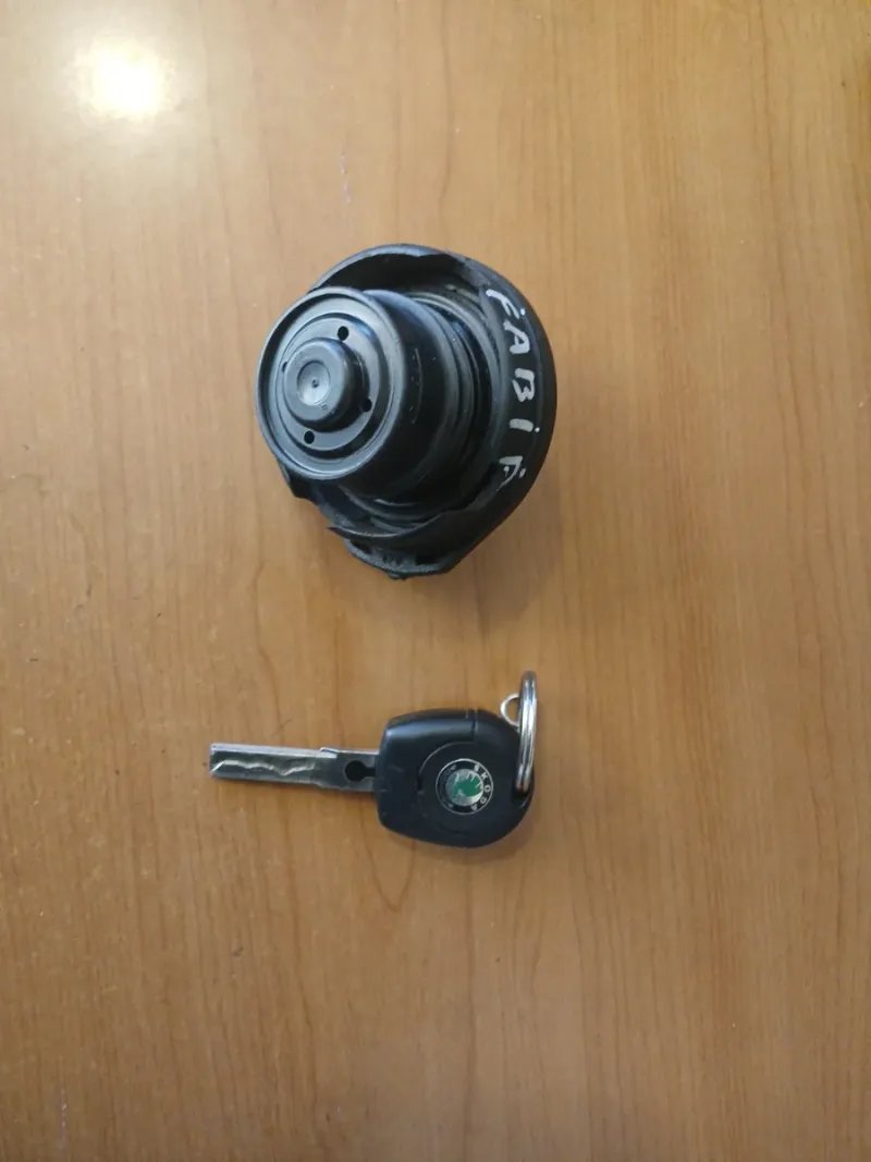 Tapon Gasolina Skoda Fabia - Imagen 2