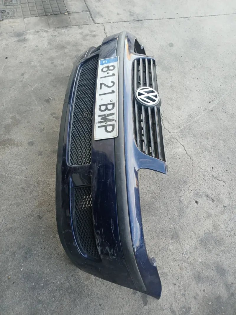Parachoques Delantero VW Polo 2002