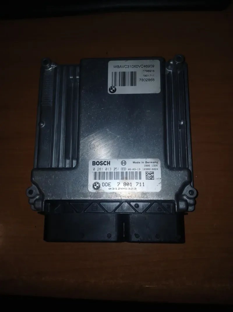 Centralita ECU BMW E90 2007 | Ref. 7796913