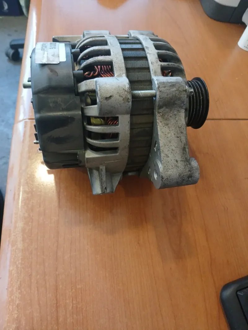 Alternador Opel Meriva 1.6 G - Imagen 3