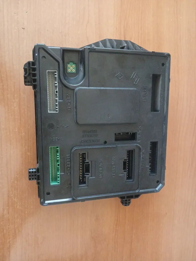 Módulo Confort BCM Renault 1.5 DCI 284B17882R