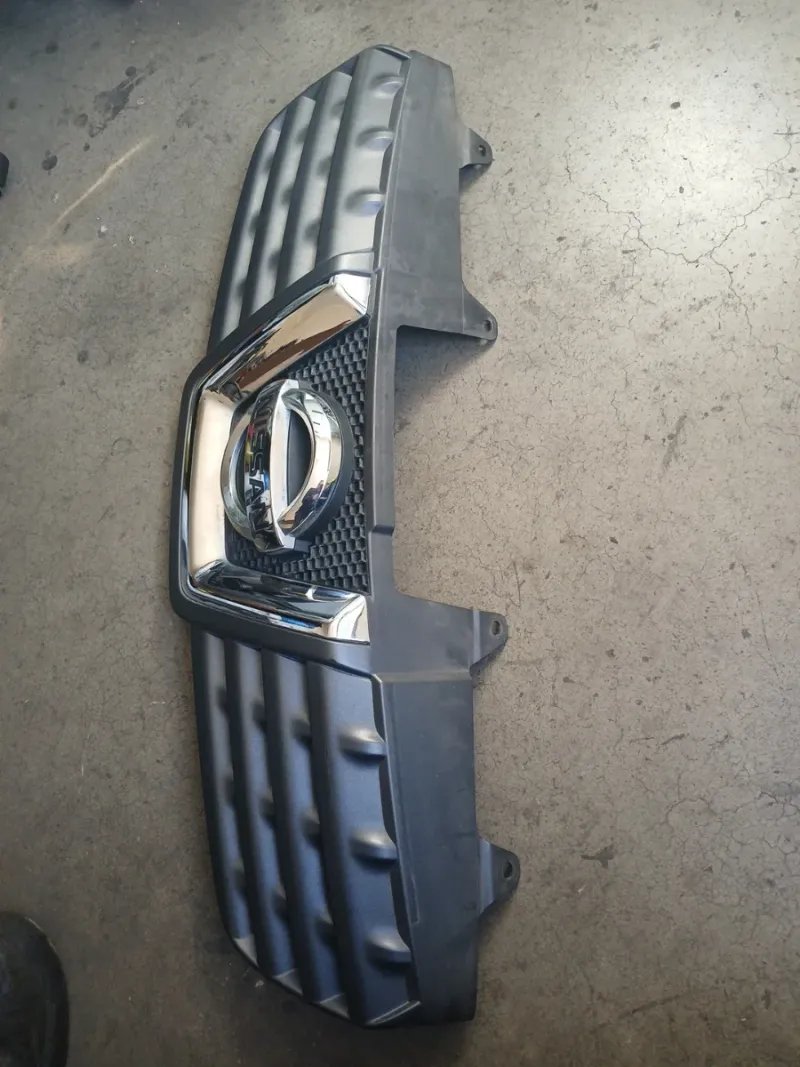 Rejilla Delantera Nissan Qashqai 2009 - Imagen 5