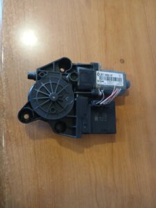 Motor Elevalunas Delantero Derecho Megane Fastback | Ref. 965368-104