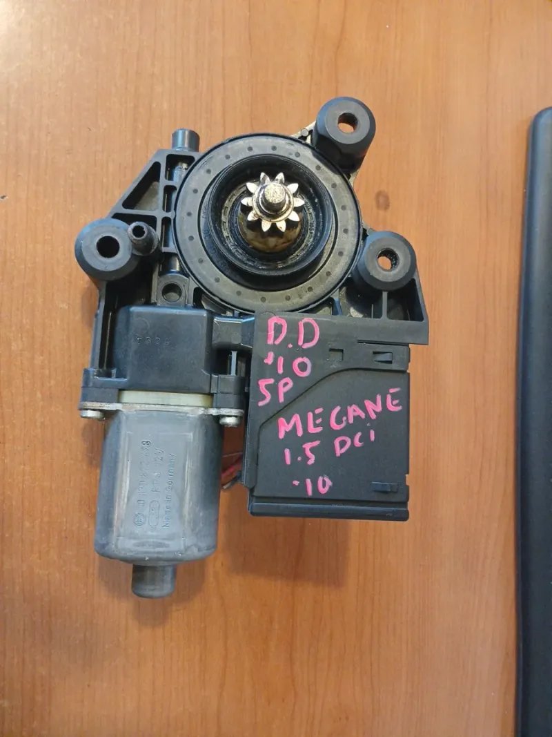 Motor Elevalunas Delantero Derecho Megane Fastback | Ref. 965368-104 - Imagen 4