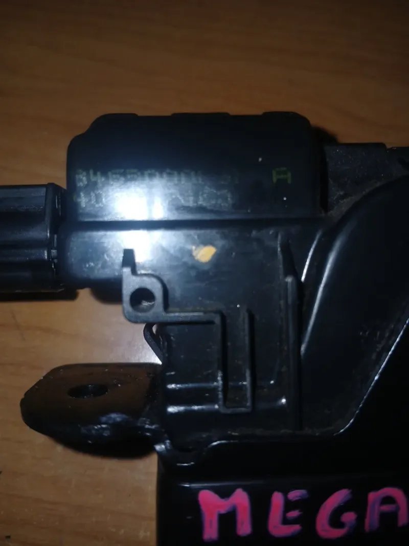 Cerradura Maletero Renault Megane 2010 - Imagen 4