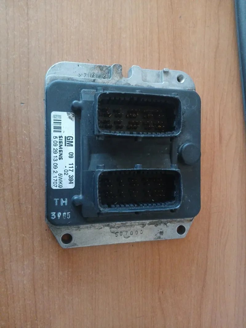 Centralita GM Siemens Opel Astra Vectra X18XE1 | Ref. 90582539