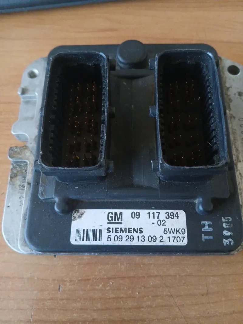 Centralita GM Siemens Opel Astra Vectra X18XE1 | Ref. 90582539 - Imagen 2