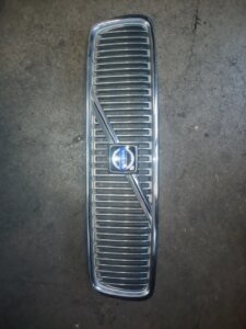 Rejilla Volvo V70 2005 | Ref. 8659875