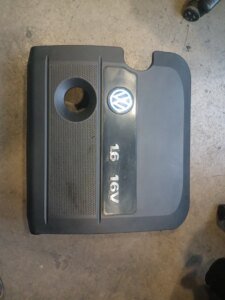 Tapa Motor VW Golf 1.6 Gasolina | Ref. 036129607BE