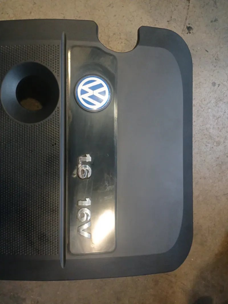 Tapa Motor VW Golf 1.6 Gasolina | Ref. 036129607BE - Imagen 2