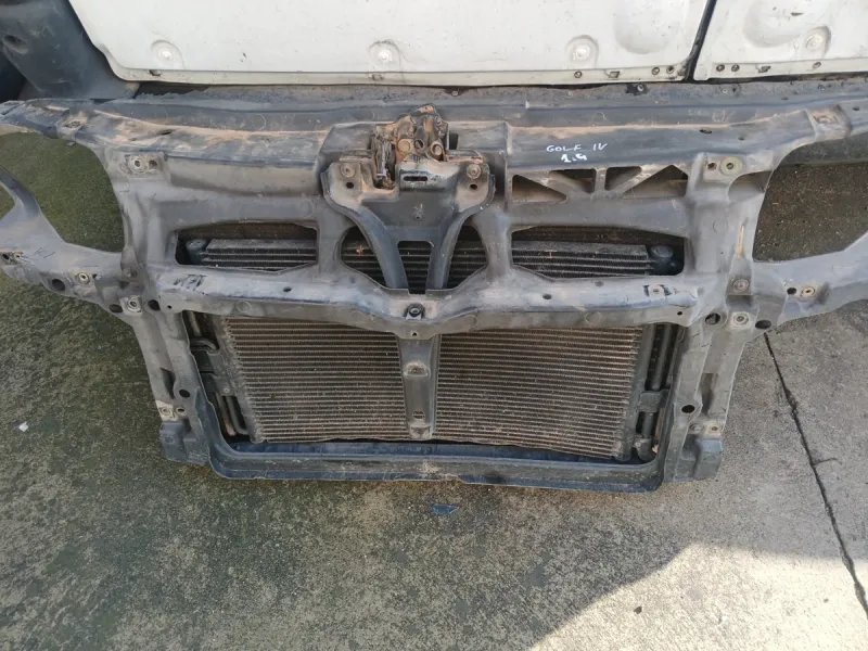 Frontal Volkswagen Golf IV 1.4 G | Ref. 1J0806635A - Imagen 2