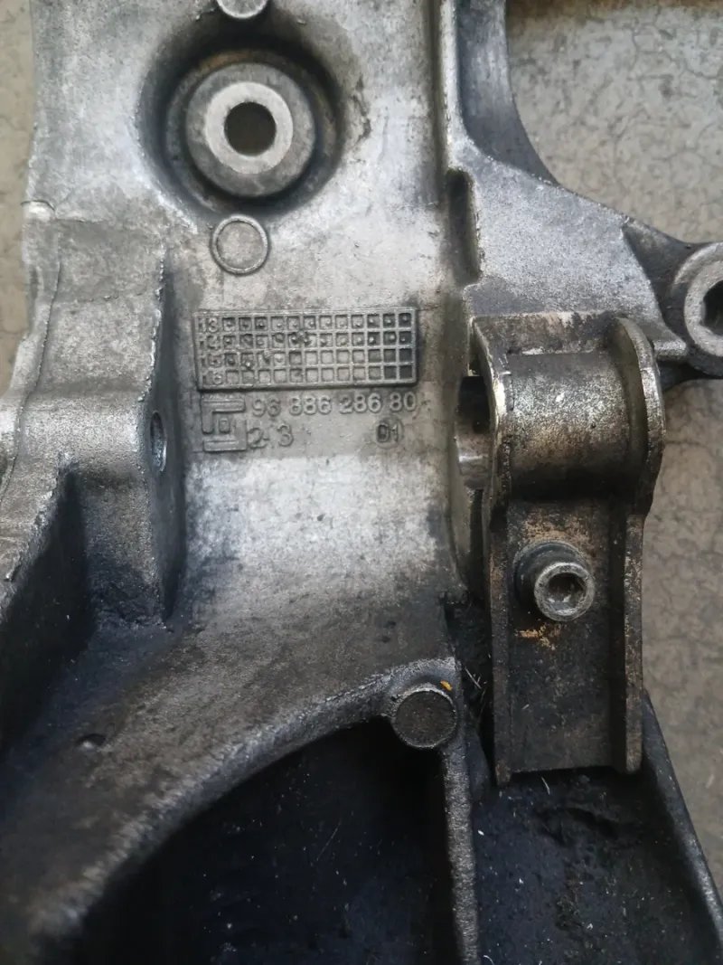 Soportes de Palier y Alternador Fiat Scudo 2.0 | Ref. 144001280 - Imagen 3
