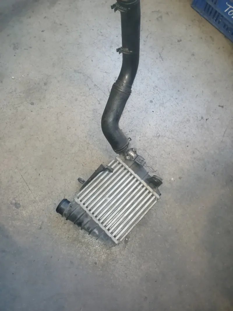 Intercooler Skoda Fabia 1.9 TDI | Ref. 6Q0145804 - Imagen 2