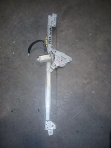 Elevalunas Dcho Renault Trafict 2005 | Ref. 7700311819