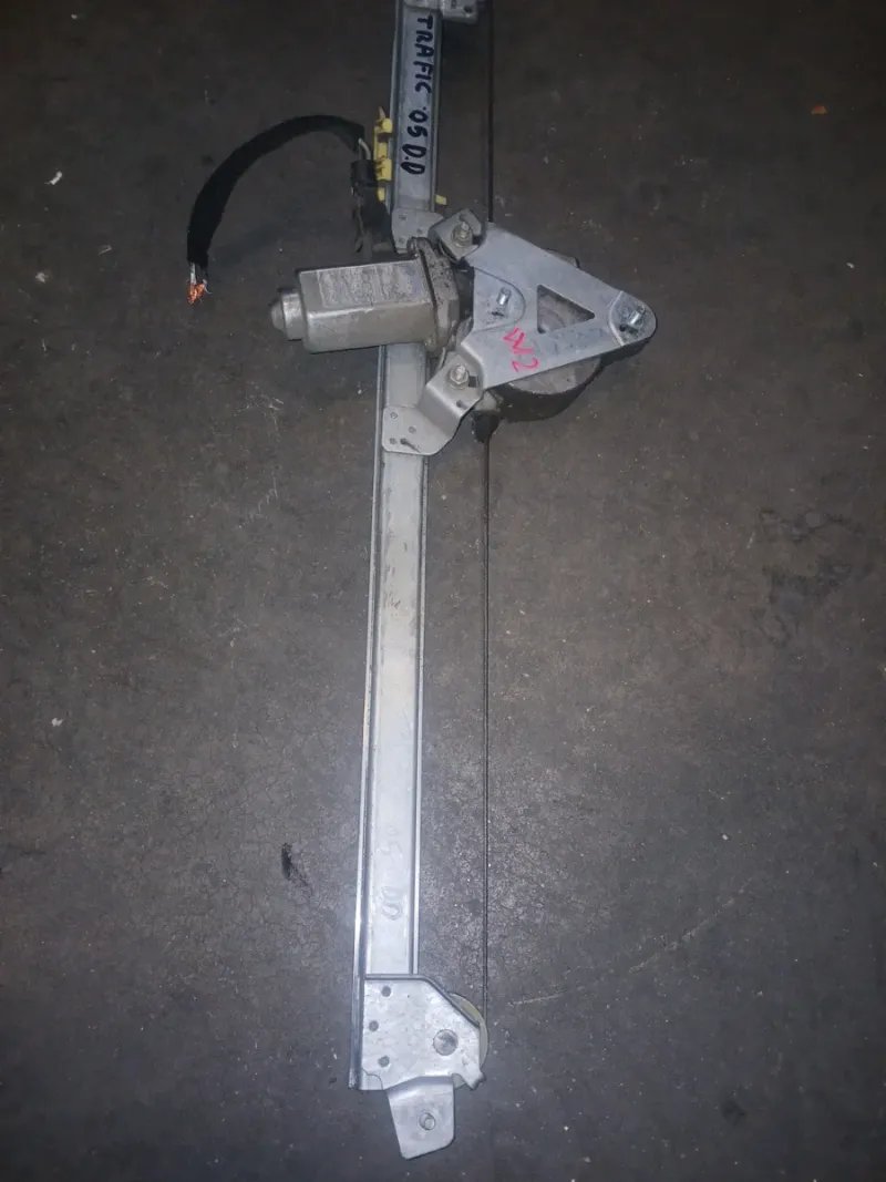 Elevalunas Dcho Renault Trafict 2005 - Imagen 3