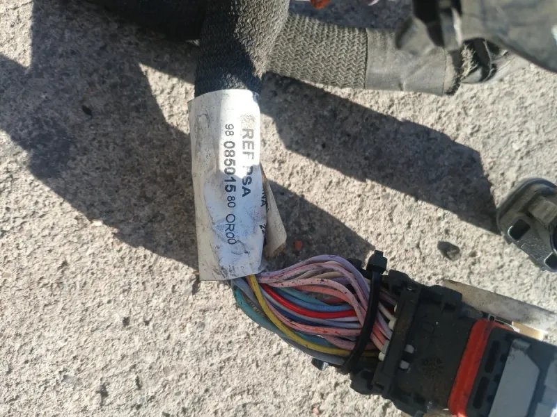 Instalación Eléctrica Peugeot 208 1.4 HDI 8H01 | Ref. 98085015 - Imagen 5