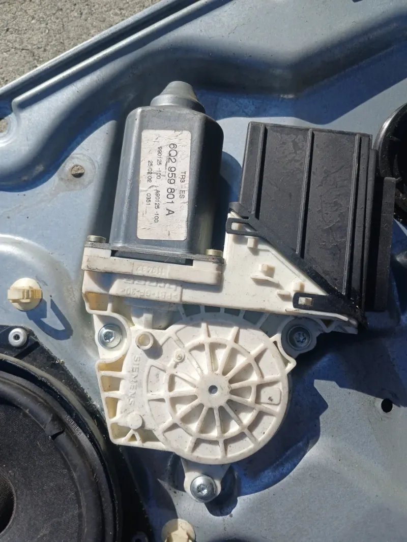 Elevalunas Delantero Derecho Seat Ibiza 2004 - Imagen 4