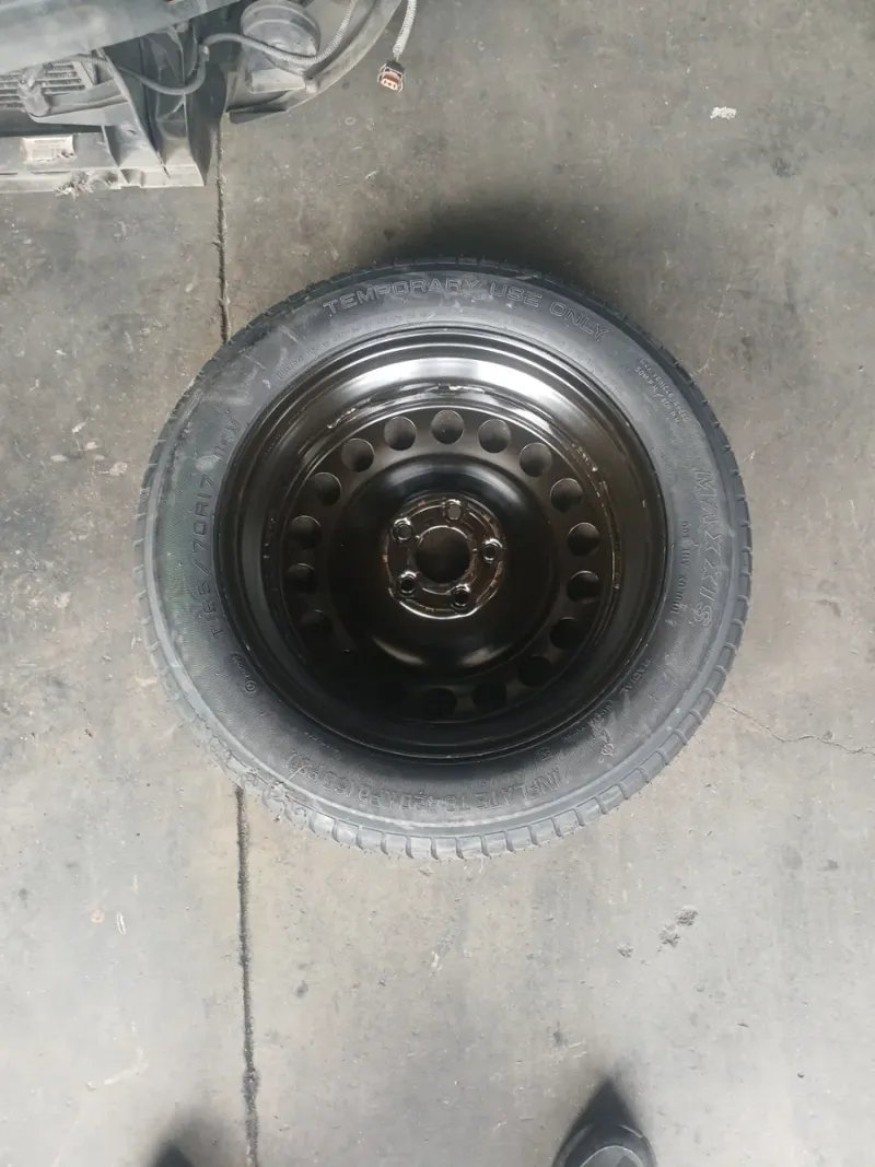 Rueda de repuesto Ford Kuga 2022 - Imagen 4