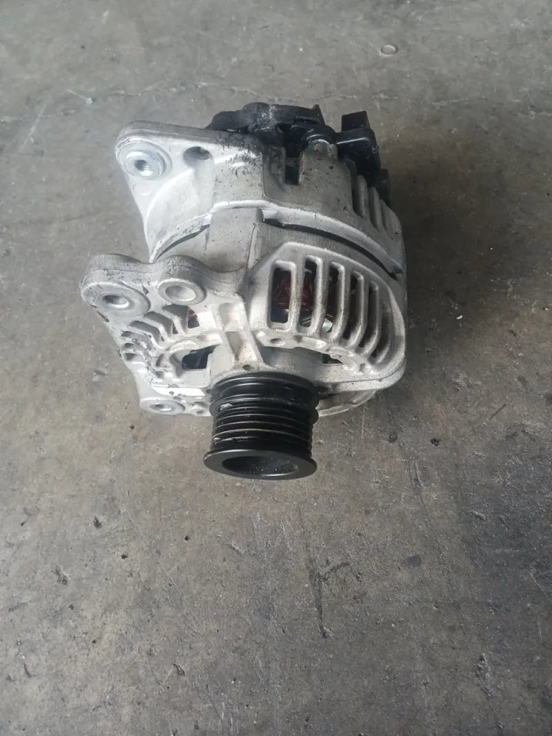 Alternador Seat Leon 1.6 Gasolina - Imagen 4