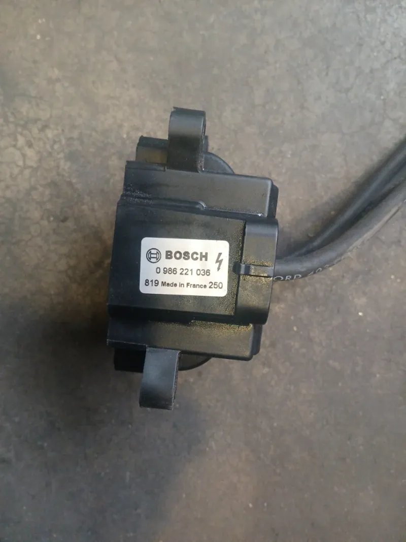 Bobinas Clio 1.2 16V | Ref. 0986221036 - Imagen 3