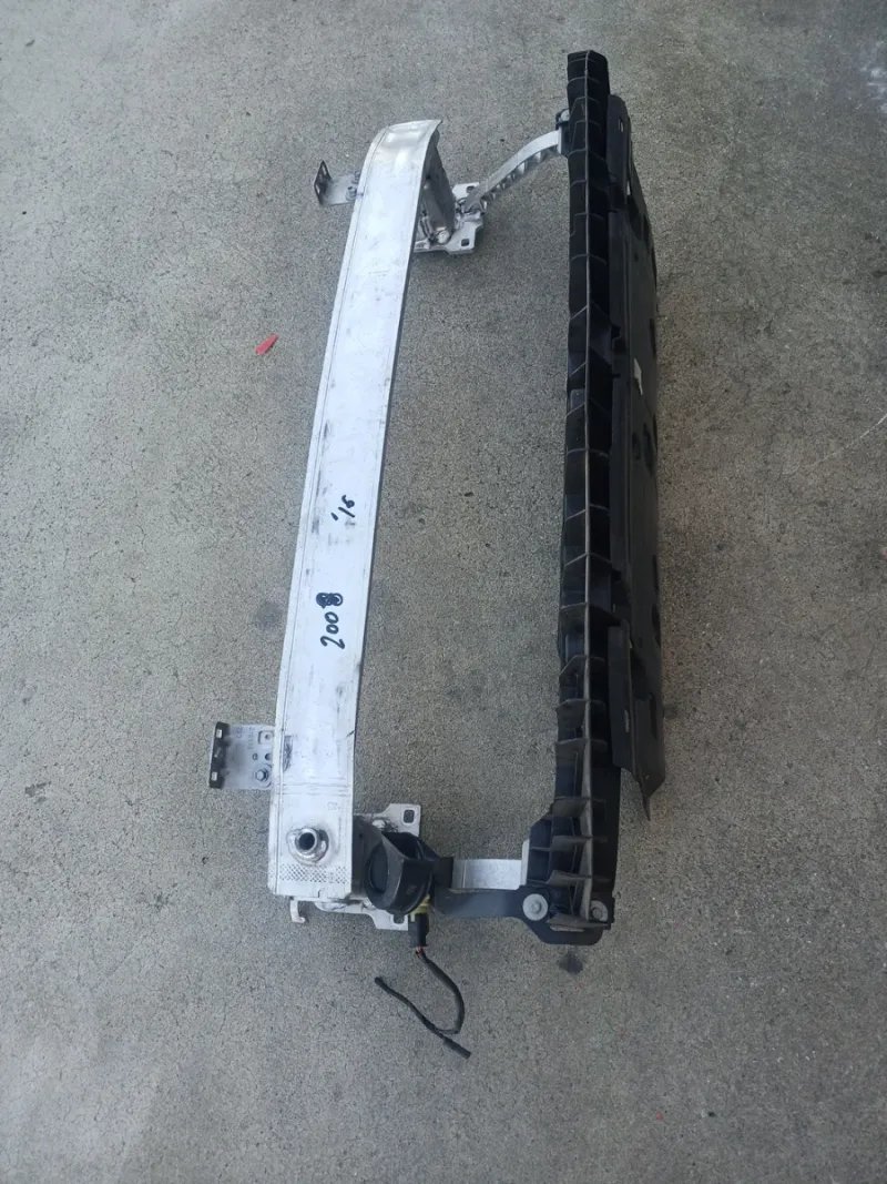 Refuerzo Parachoques Delantero Peugeot 2008