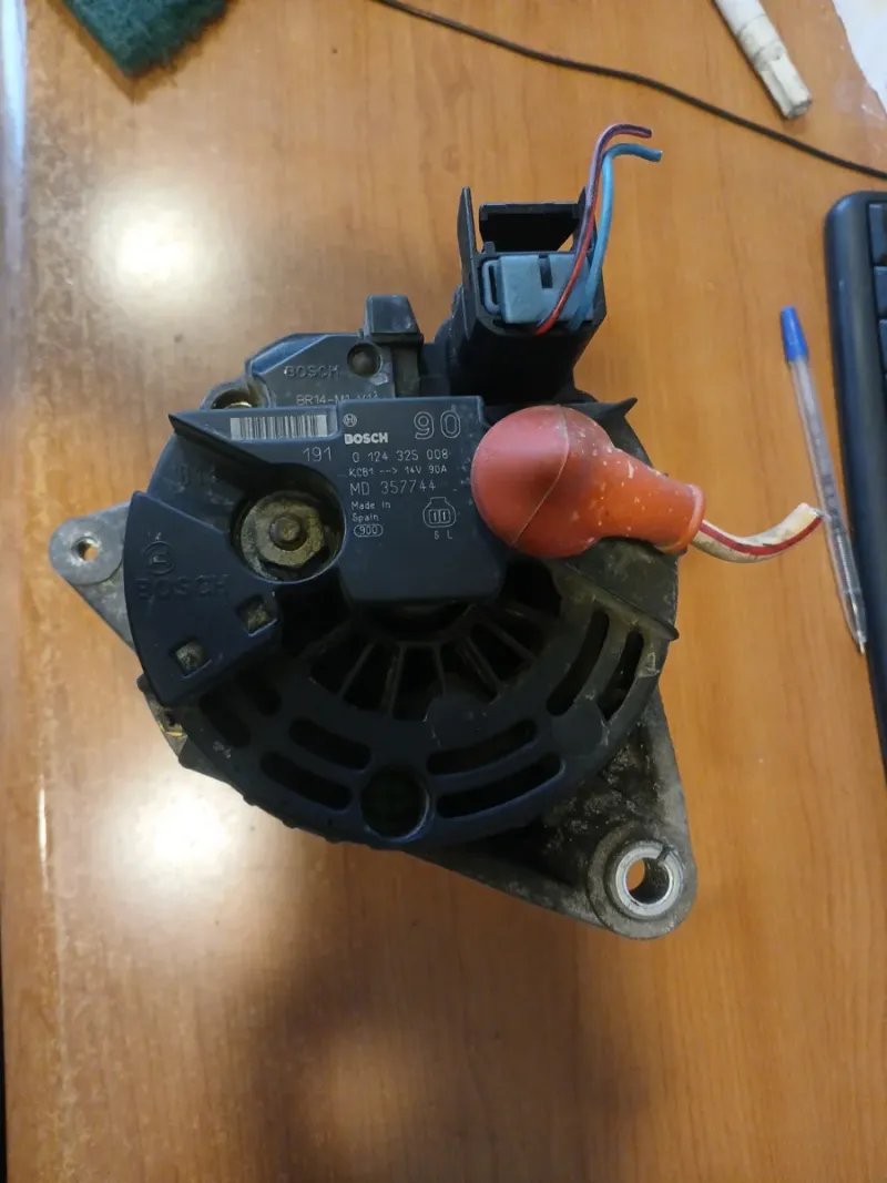 Alternador Mitsubishi Space Star 1.6 16V | Ref. 0124325008 - Imagen 3