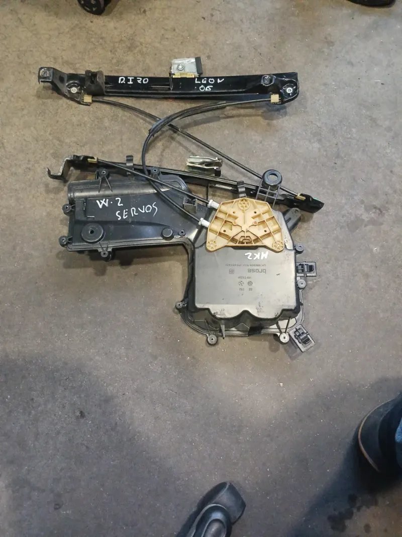 Elevalunas Seat Leon MK2 Delantero Derecho | Ref. 1K0959793H