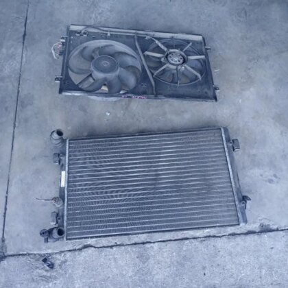 Electroventilador y Radiador Golf 4 / Leon MK1 | Ref. 1J0121207M
