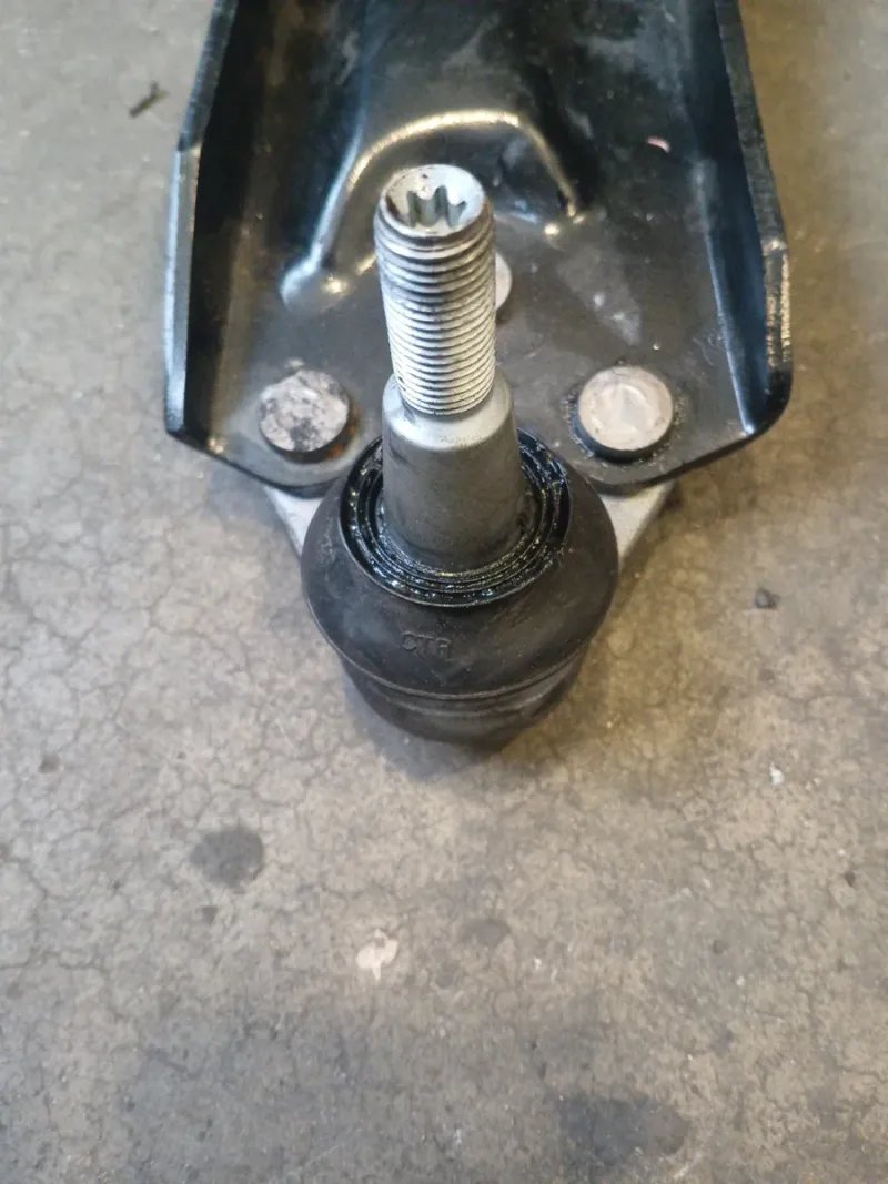 Brazo Suspensión Renault Kangoo 2022 - Imagen 4