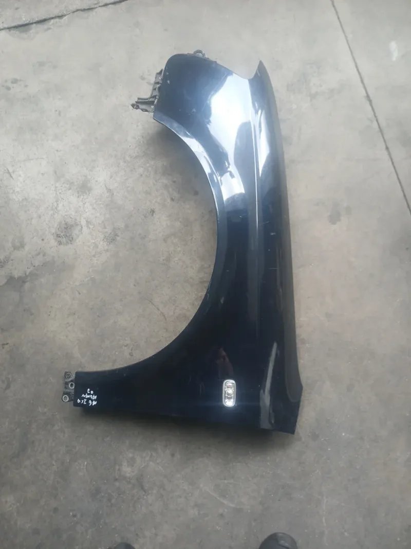 Aleta Izquierda Audi A6 2006 Azul - Imagen 2