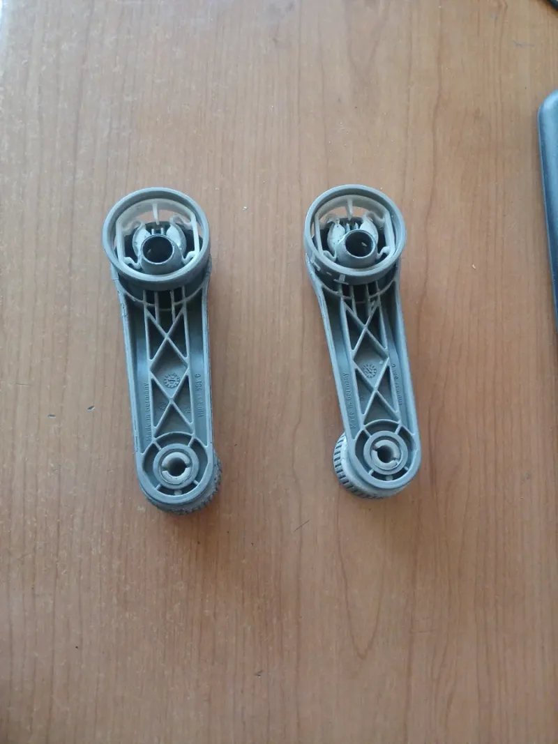 Manetas Ventana Volkswagen T4 - Imagen 2